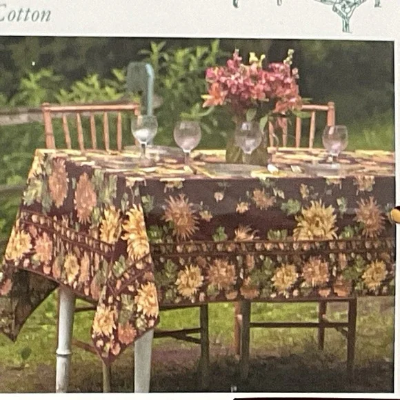 April Cornell ANTOINETTE Tablecloth (Burgundy/Brown) - Rectangle 60" x102" - NWT - Picture 1 of 4
